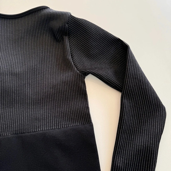 Aerie- Offline- Ribbed- Long sleeve top-Athleisure-Crop- Workout- Women’s Small - Picture 3 of 13